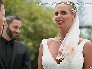 Bridezzzla: Uma foda -foda na parte 1 do casamento - Phoenix Marie, Foray D'Angelo / Brazzers / Stream cheios de