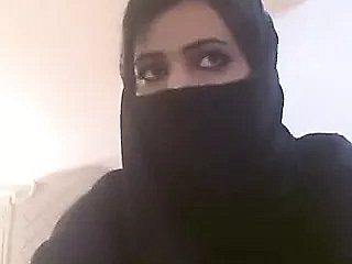 Arab Column Anent Hijab Showing Say no to Knockers