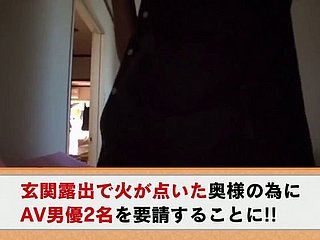 Gang-bang uma dona de casa japonesa Em Sua H